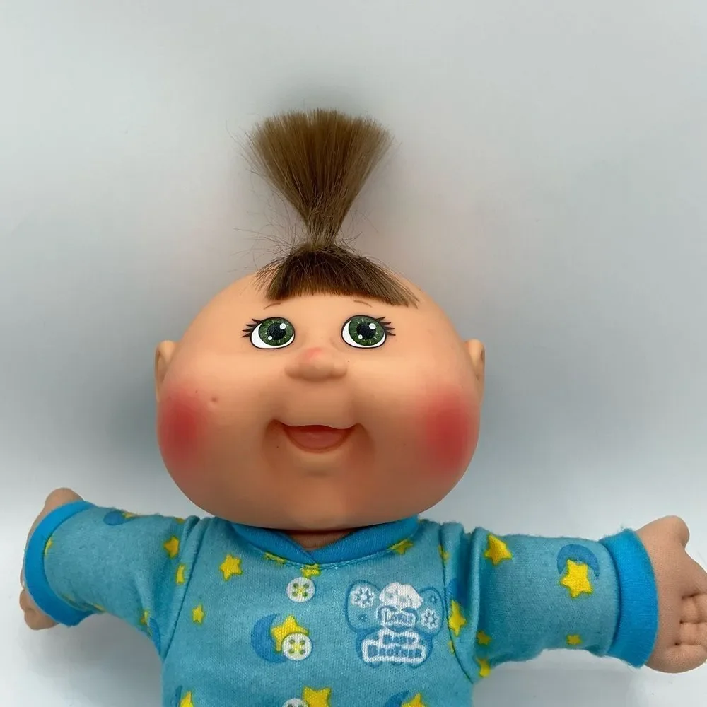Cabbage patch baby 25th anniversary comes with blue outfit